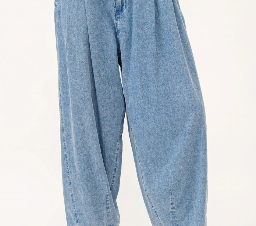 And The Why Elastic Back Pleated Baggy Jeans